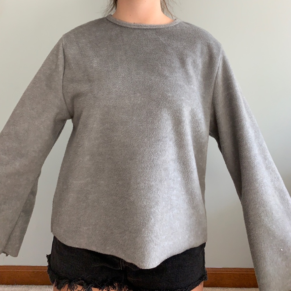Bell sleeve fleece pullover